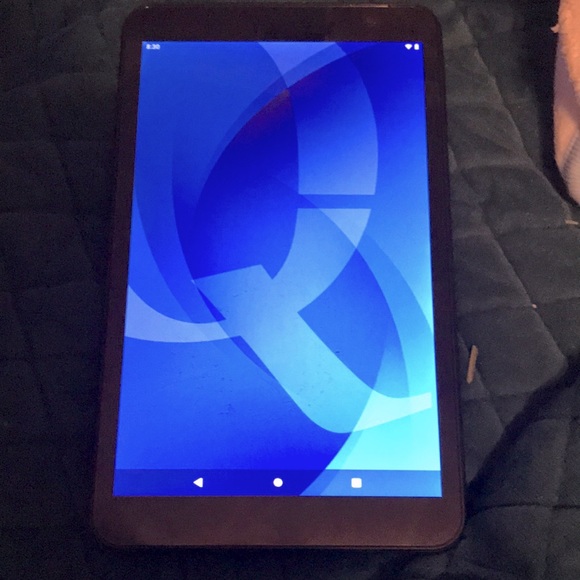 Scepter 8 tablet in black. Like new - Picture 1 of 2